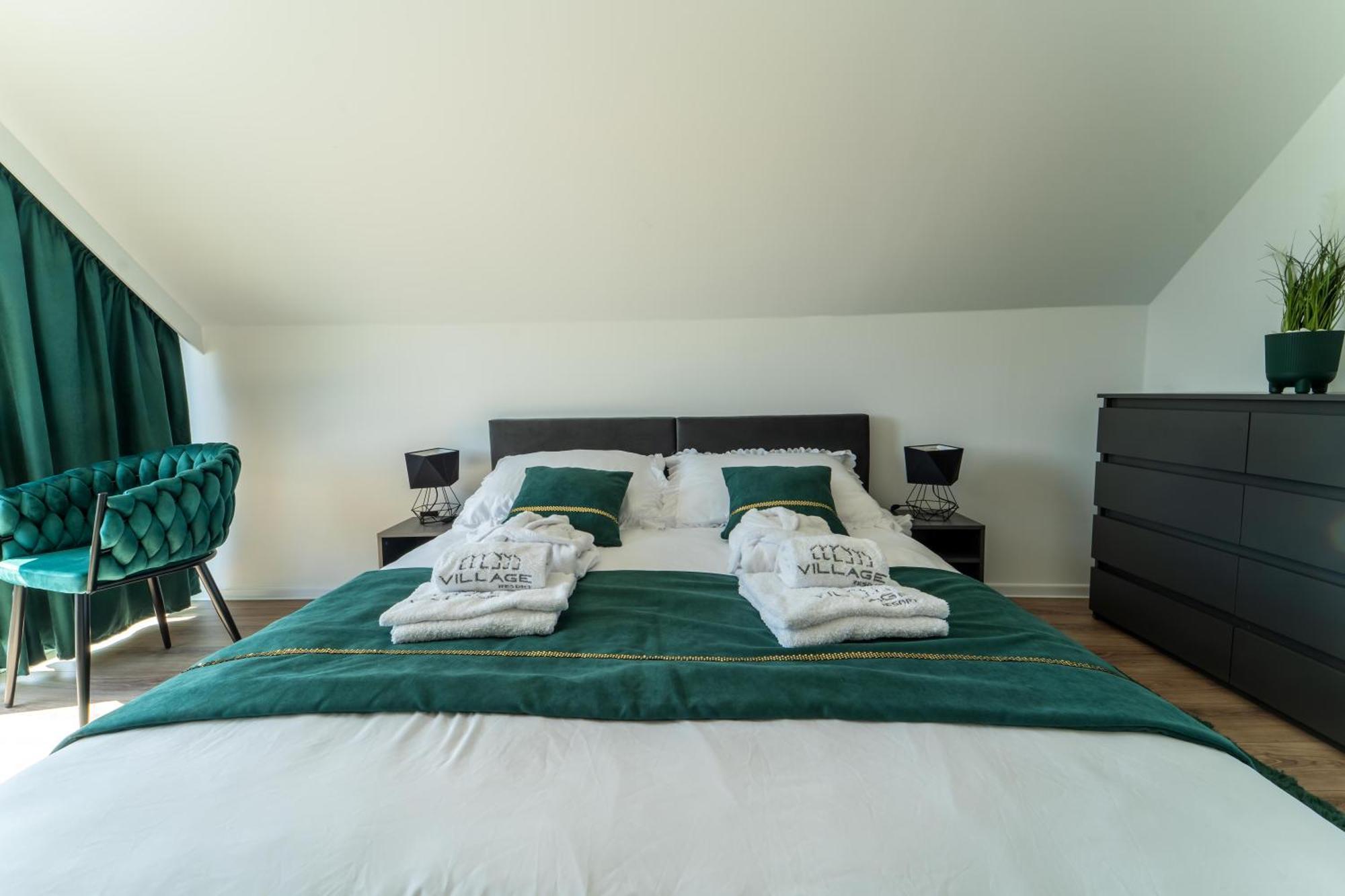 Village Resort Sauna & Jacuzzi & Netflix Tworkowa Ruang foto