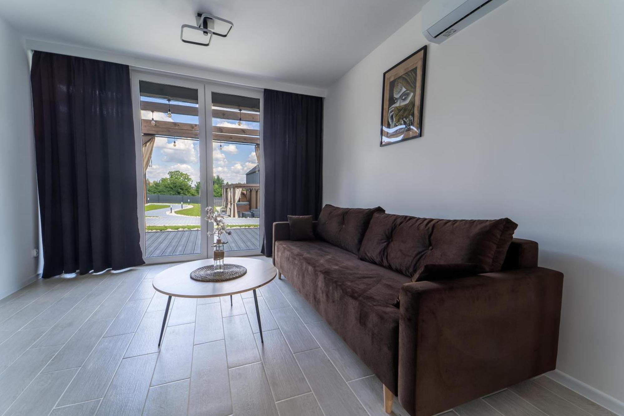 Village Resort Sauna & Jacuzzi & Netflix Tworkowa Ruang foto